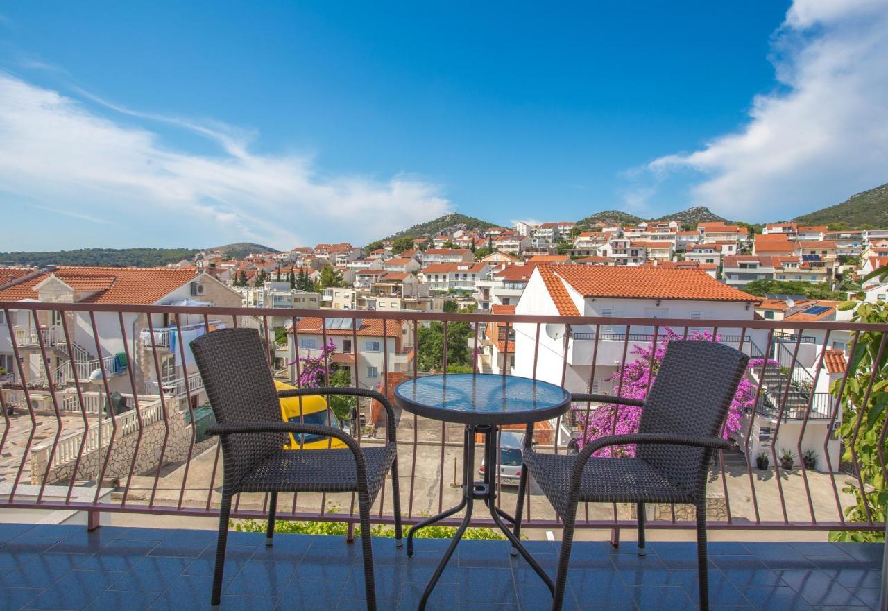 Apartments Sanja Hvar Town Esterno foto