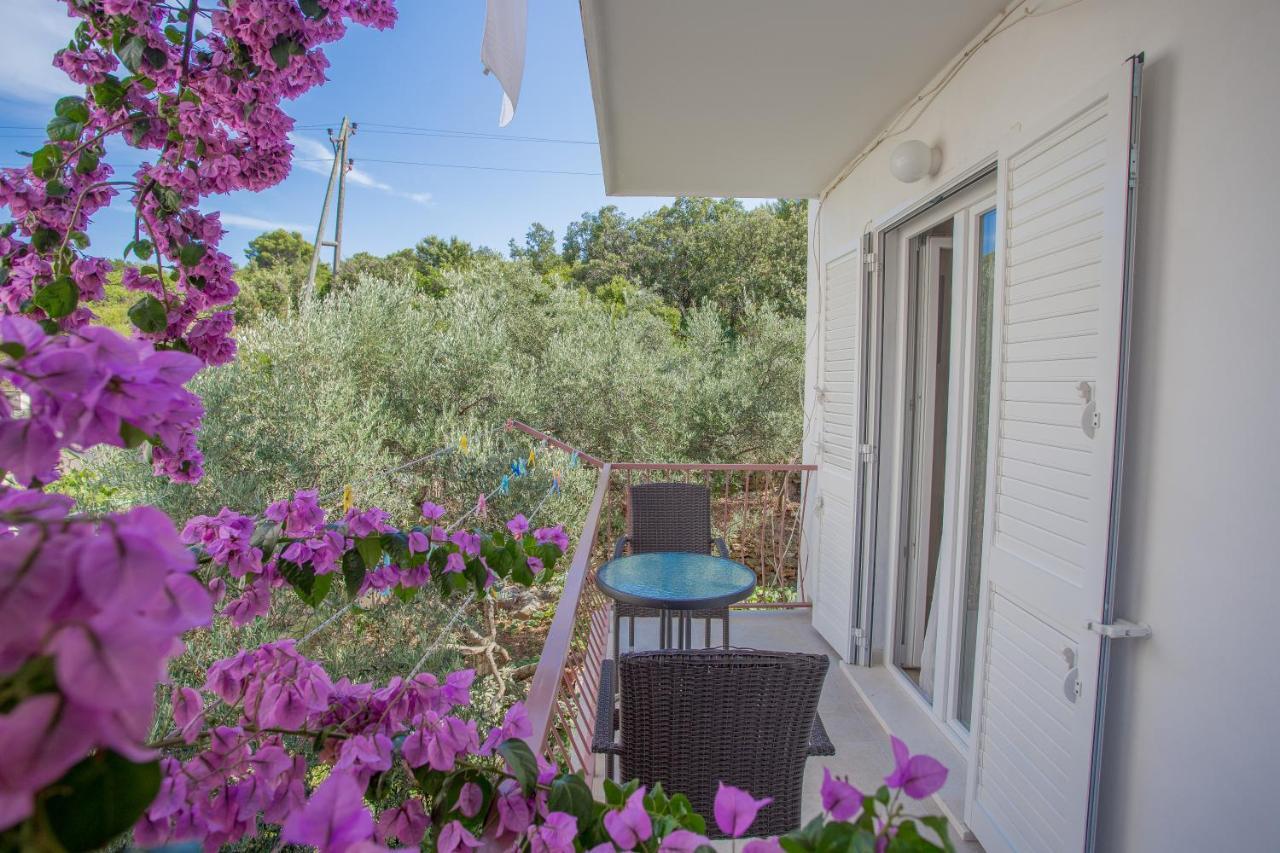 Apartments Sanja Hvar Town Esterno foto