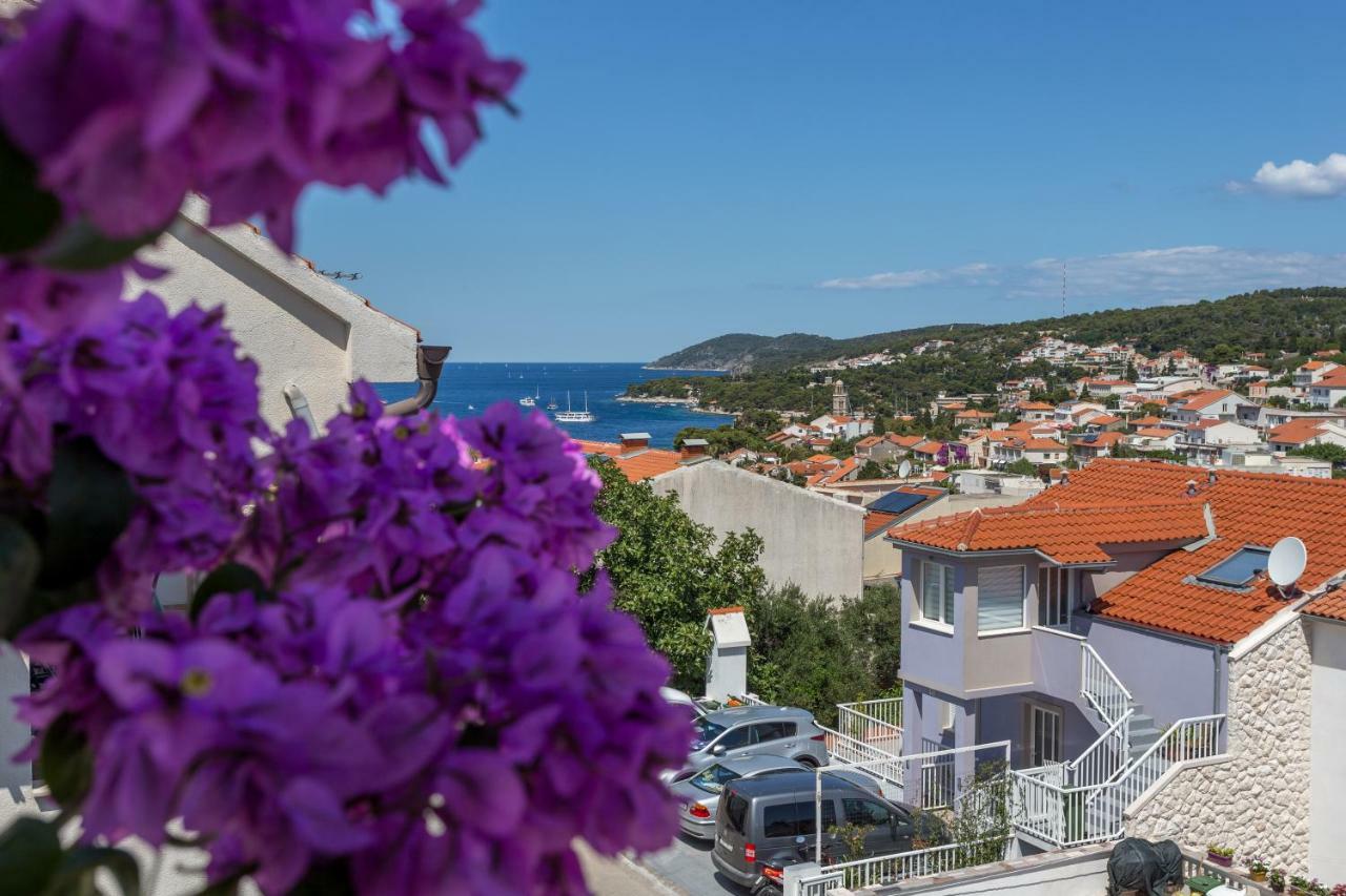 Apartments Sanja Hvar Town Esterno foto